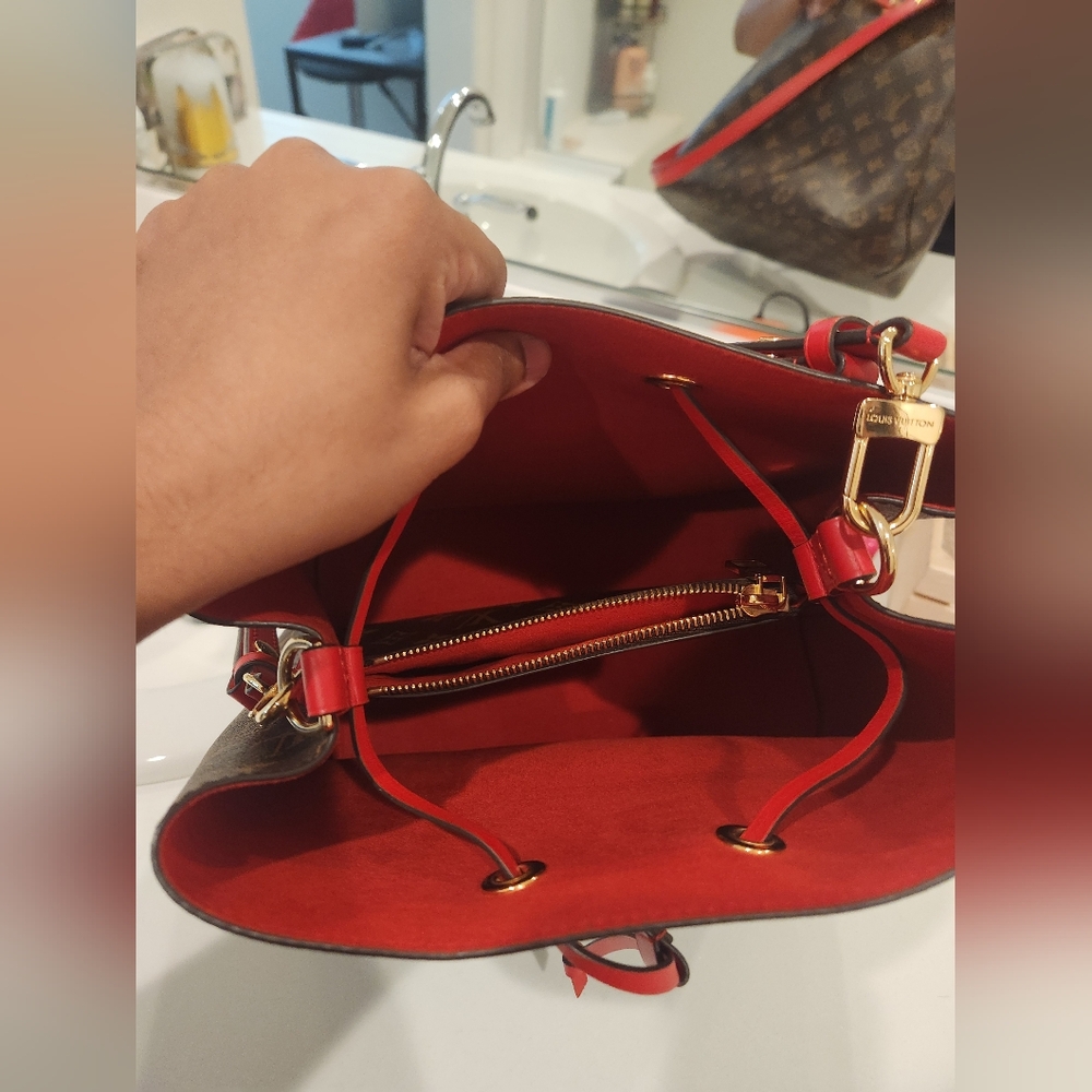 Handbag